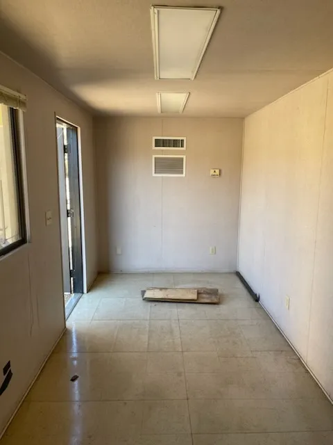20' Office Container image 5