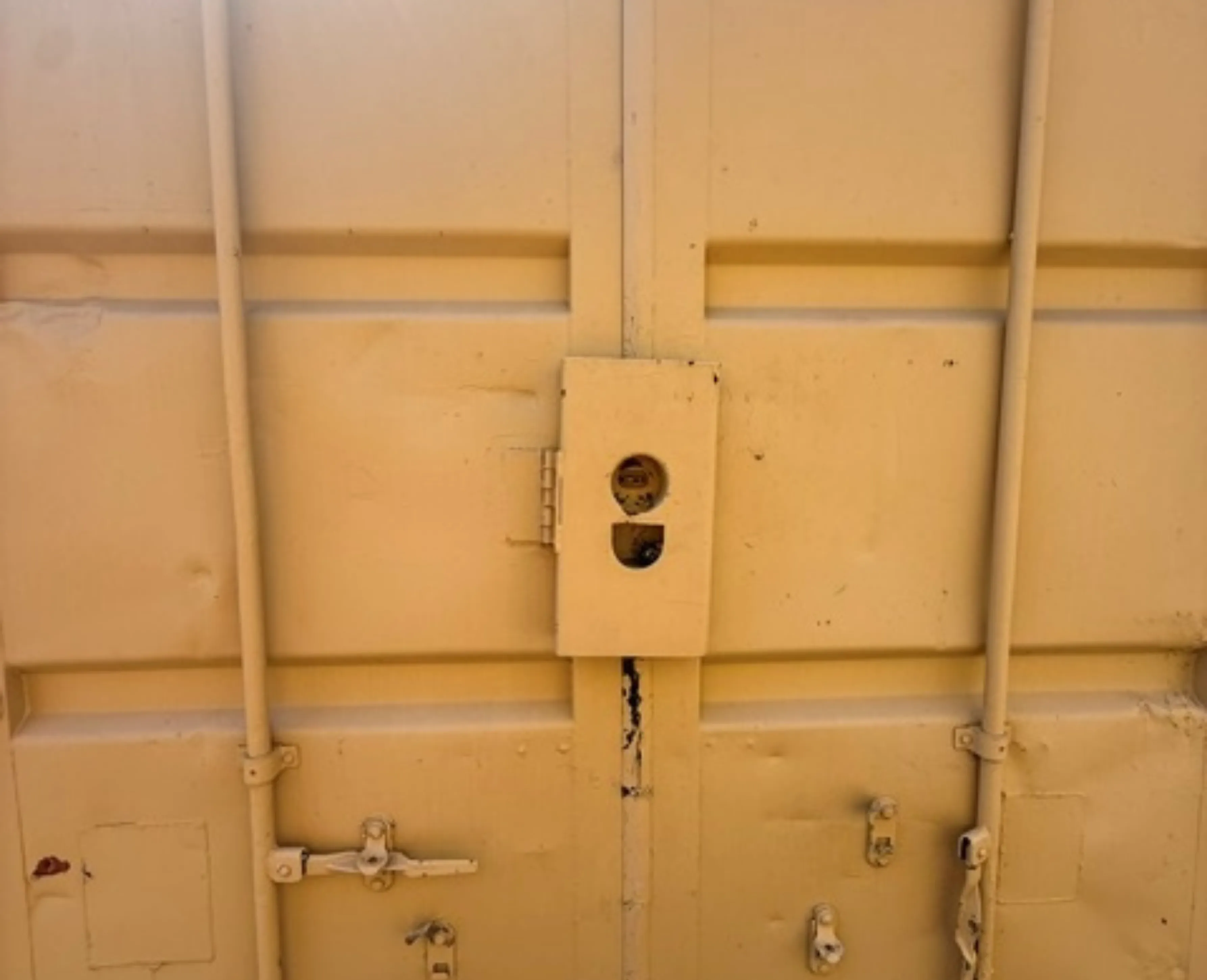 24' Storage Container image 3