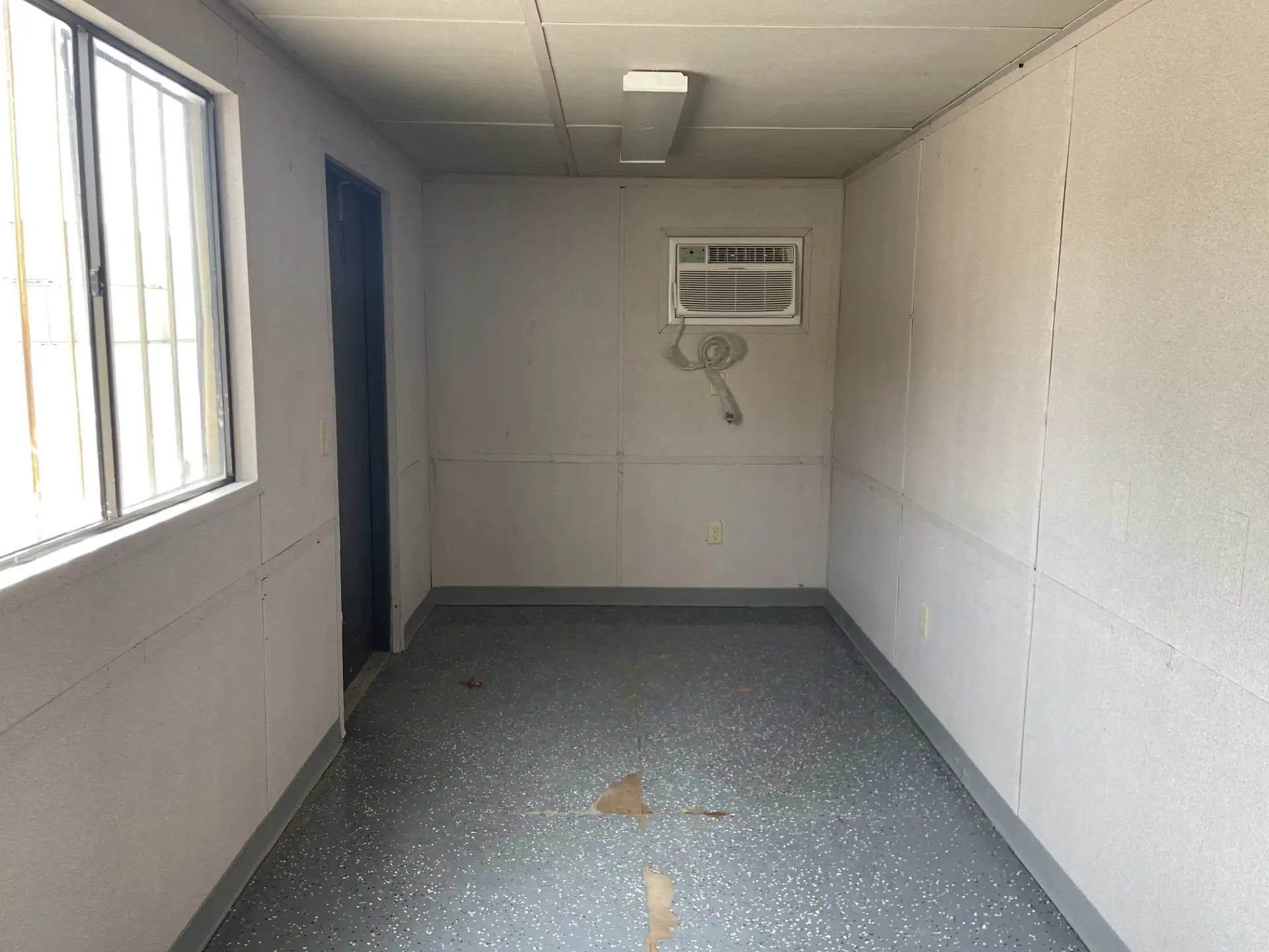 20' Office Container image 2