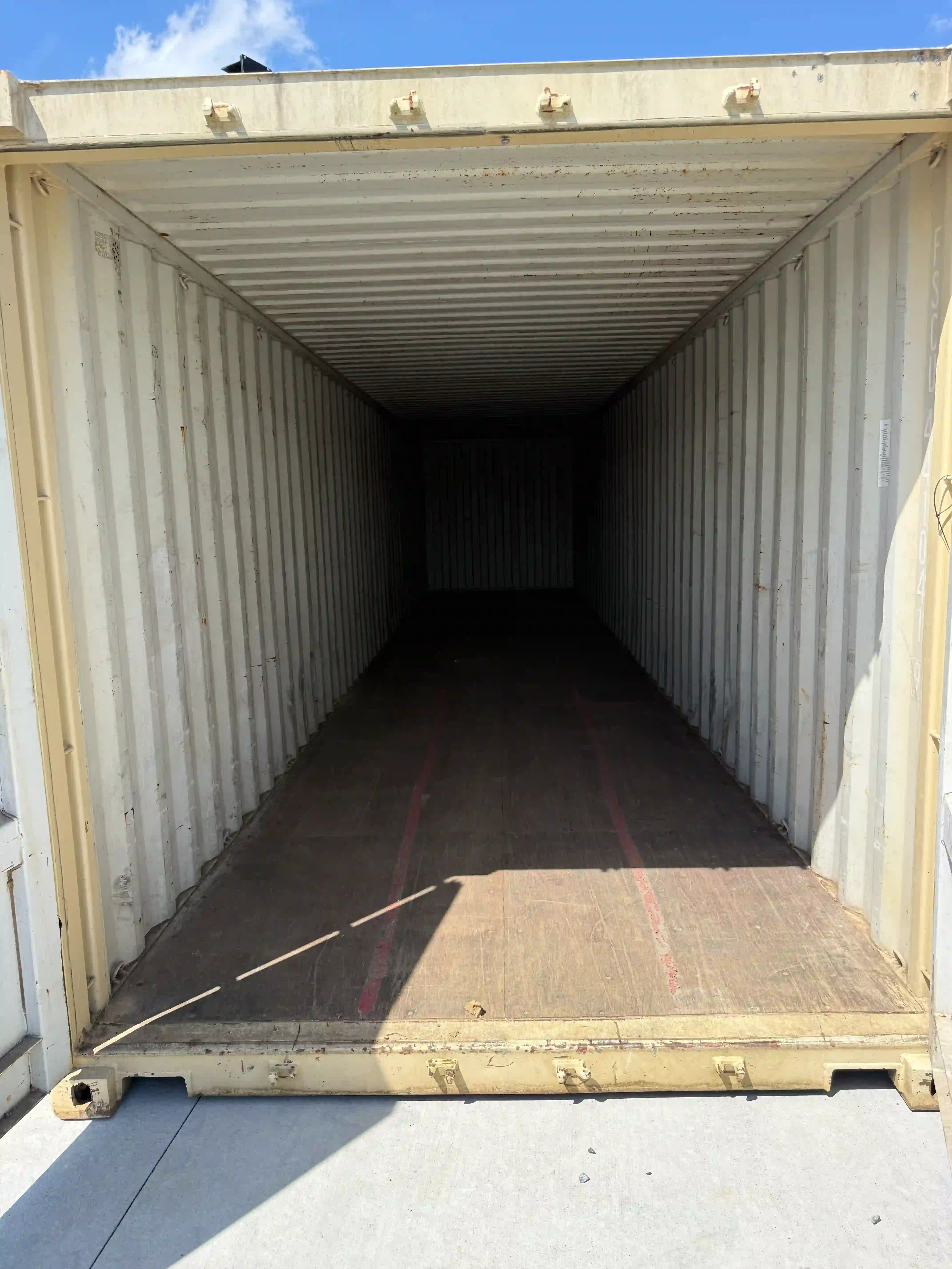40' Storage Container image 3