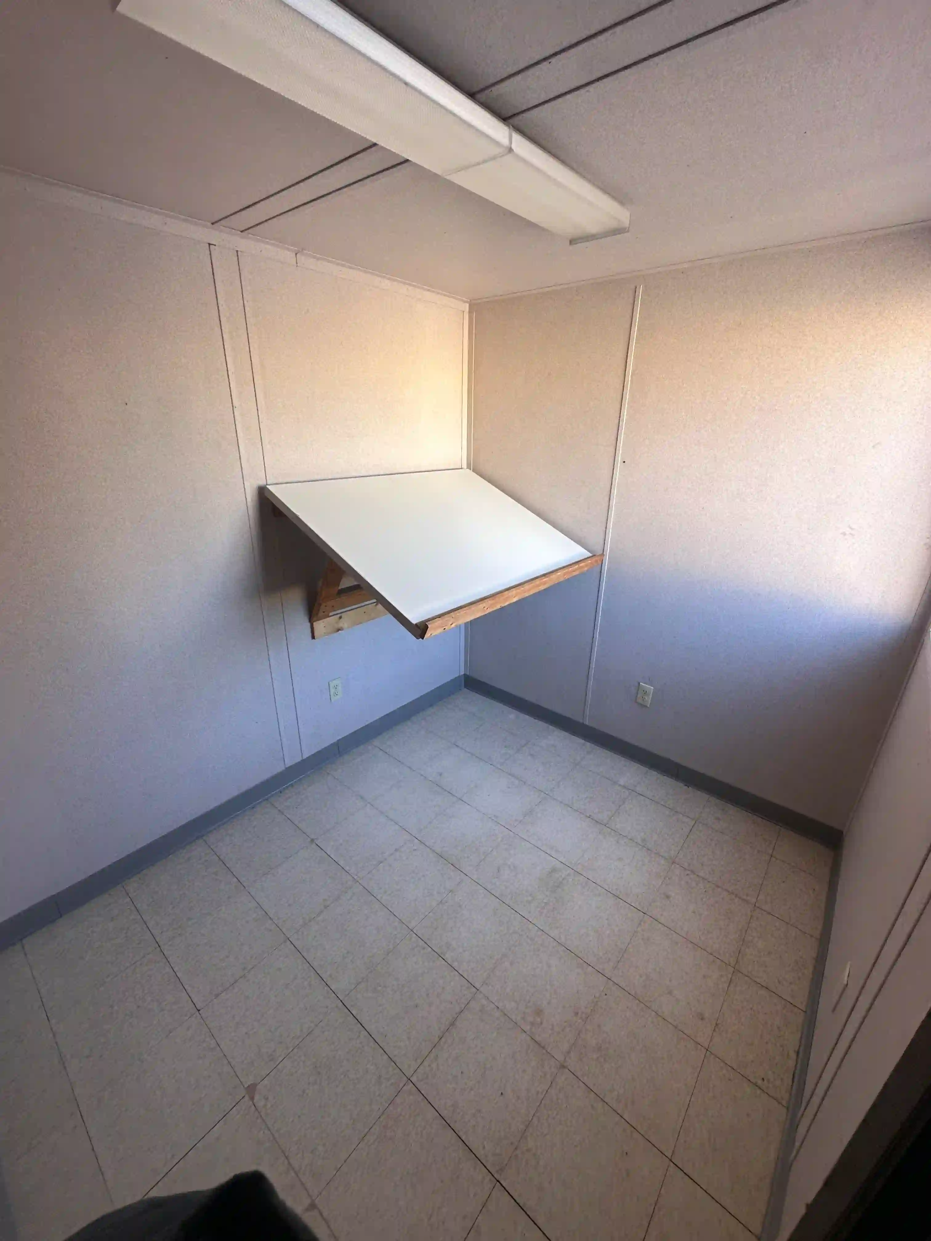 10' Office Container image 5
