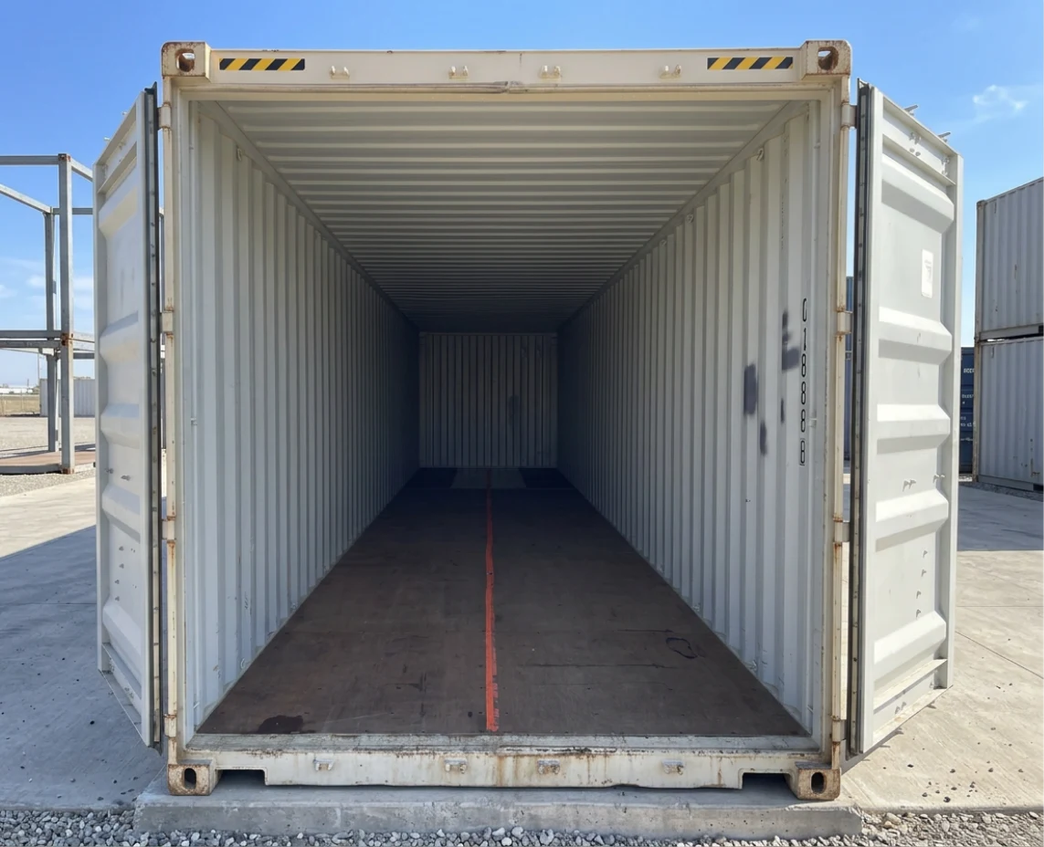 40' Storage Container image 4