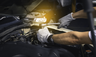 Seven Benefits of Storage Containers for the Automotive Industry
