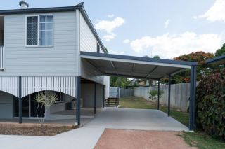 Difference Between a Carport and a Garage.jpg