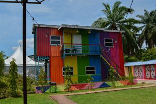 applications of modified shipping containers.jpg