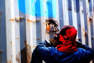 Cutting shipping containers.jpg